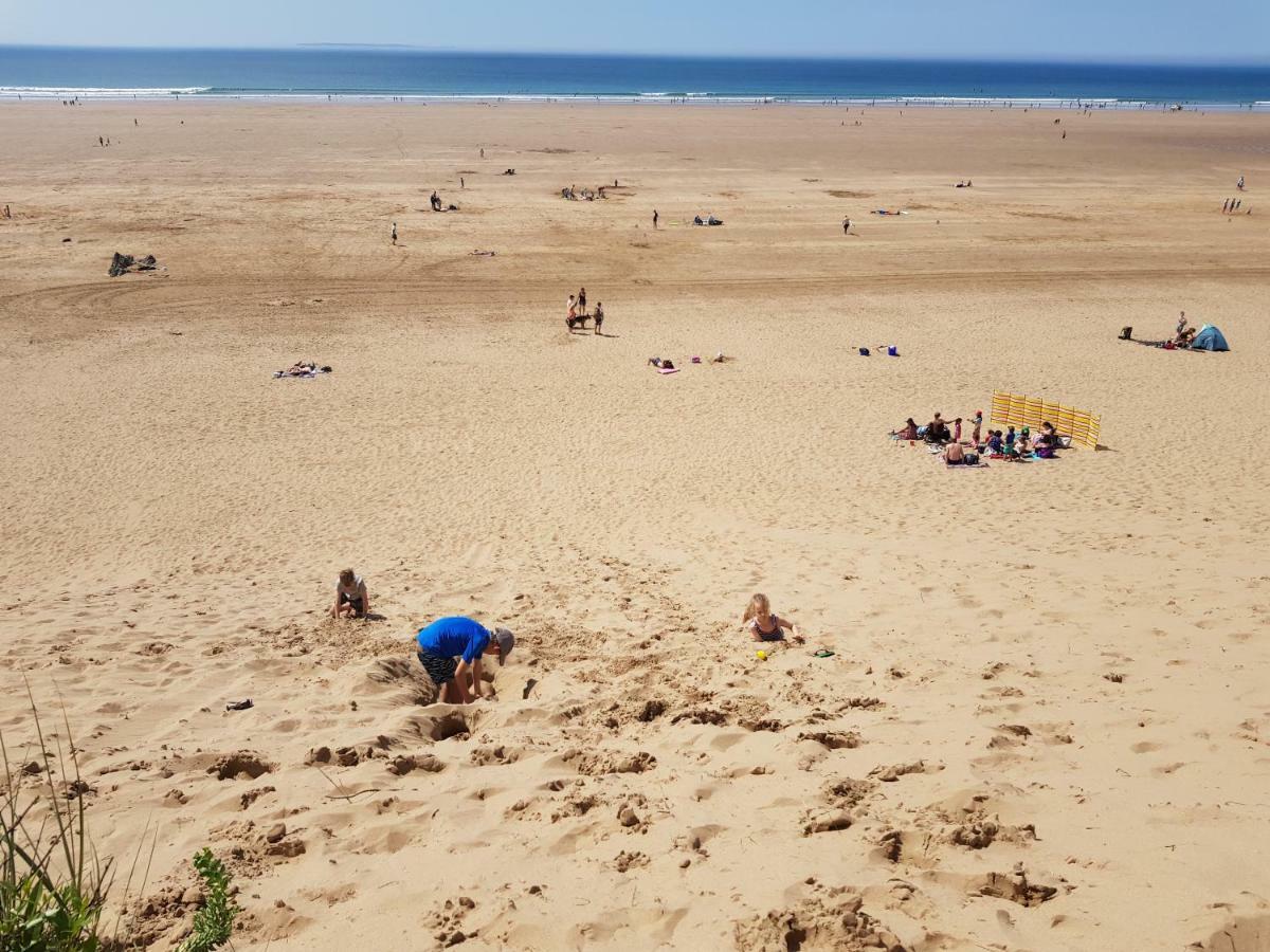 11 Woolacombe West - Luxury Apartment At Byron Woolacombe, Only 4 Minute Walk To Woolacombe Beach! Eksteriør billede