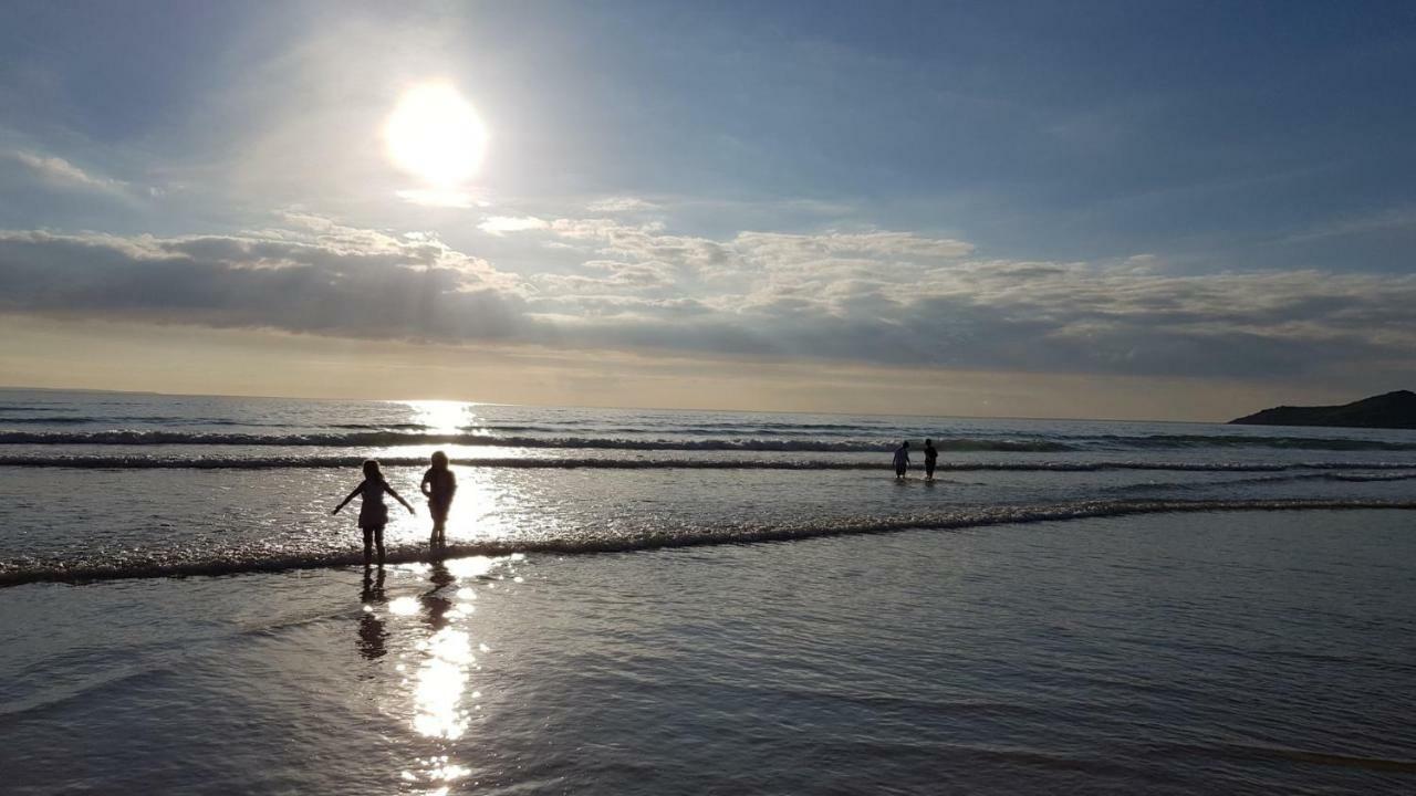 11 Woolacombe West - Luxury Apartment At Byron Woolacombe, Only 4 Minute Walk To Woolacombe Beach! Eksteriør billede